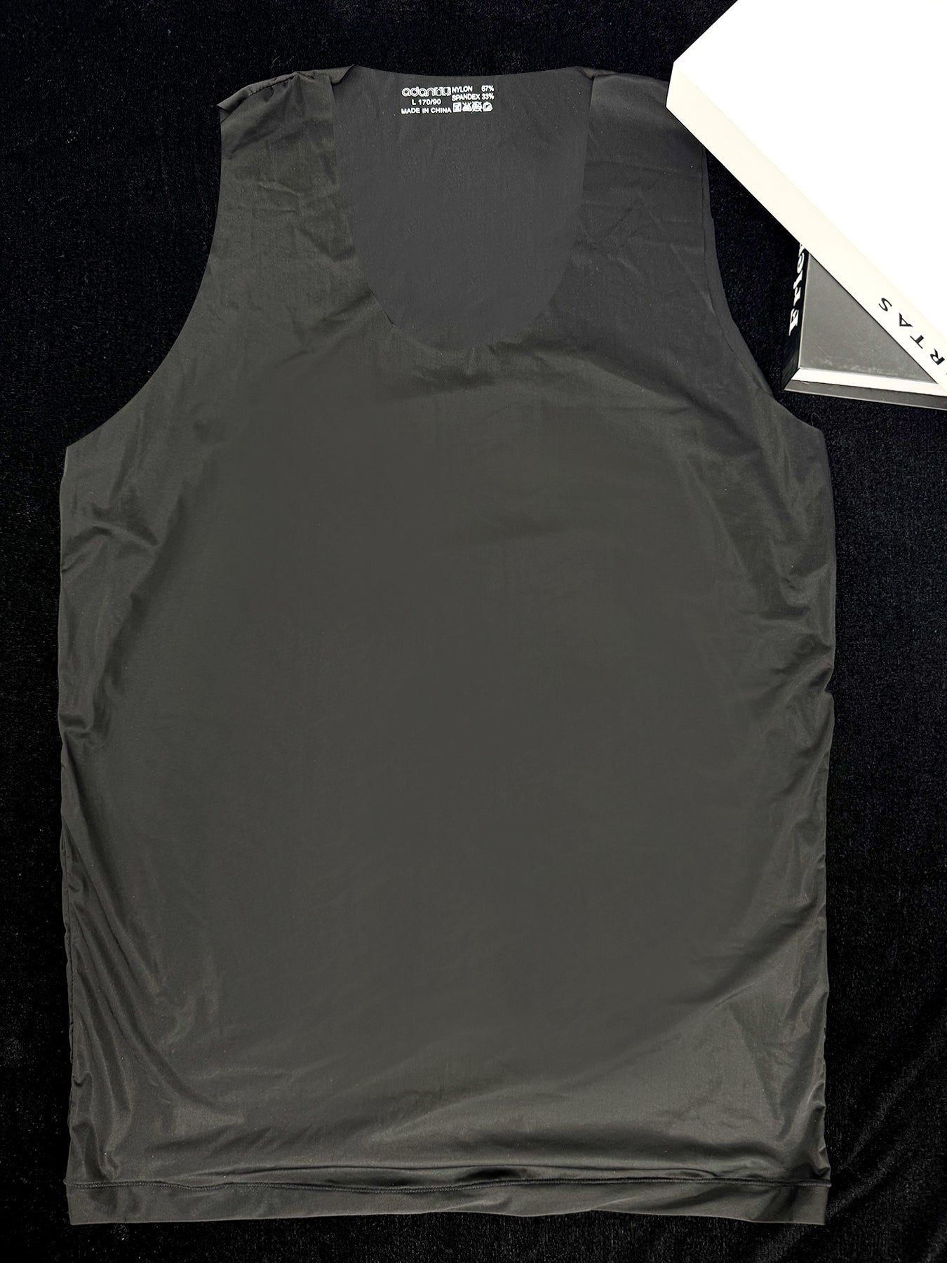 Men's Silky Sleeveless Undershirt - Breathable Stretch Seamless Summer Base Layer